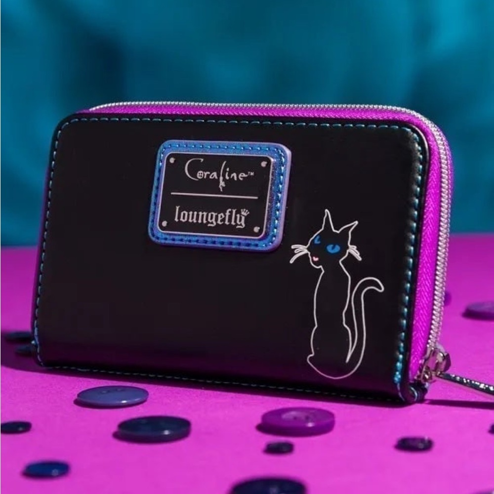 Exclusive Loungefly Coraline Other World Portal GITD Wallet & Keychain - Picture 11 of 12